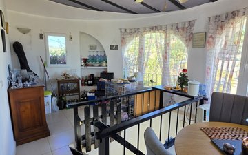 Property slide 22