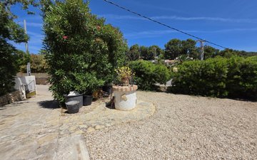 Property slide 46