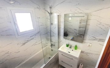 Property slide 32