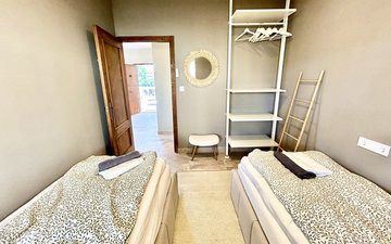 Property slide 16