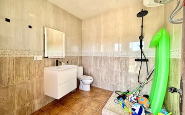 Property slide 43