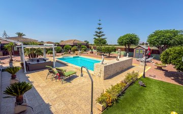 Property slide 39