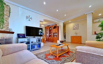 Property slide 23