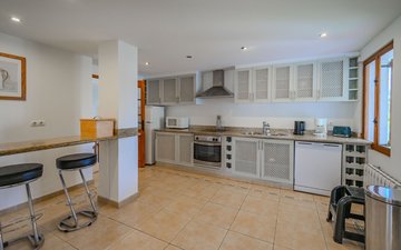 Property slide 18