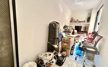 Property slide 18