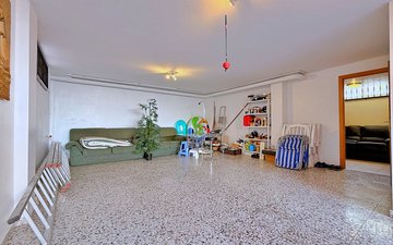 Property slide 46