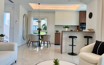 Property slide 10