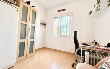 Property slide 14