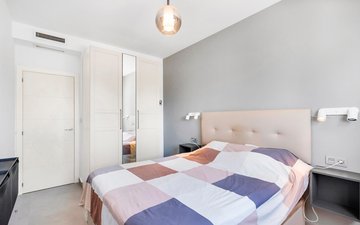 Property slide 10