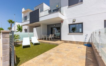 Property slide 17