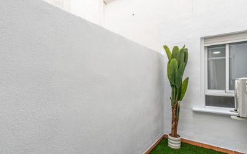 Property slide 22