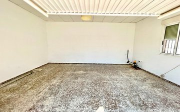 Property slide 46