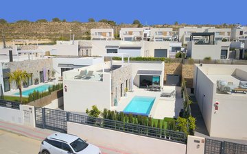 Property slide 32