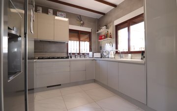 Property slide 11