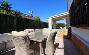 Property slide 25