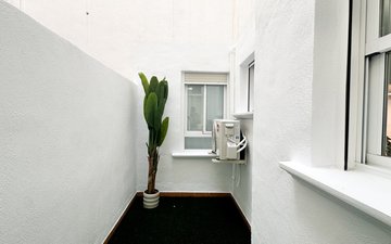 Property slide 16