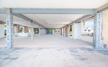 Property slide 16