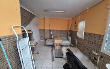 Property slide 16