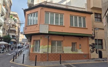 Property slide 18
