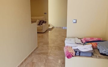 Property slide 48