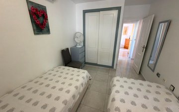 Property slide 20