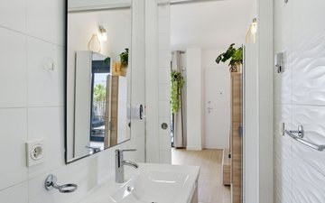 Property slide 25