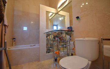 Property slide 18