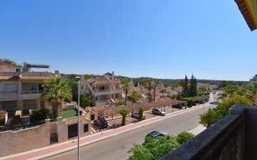 Property slide 22