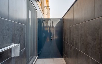 Property slide 25