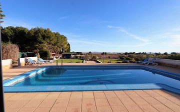 Property slide 44