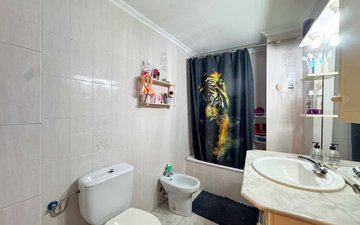 Property slide 16