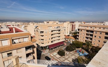Property slide 32