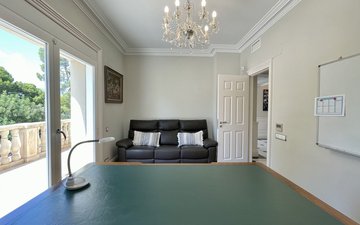 Property slide 22
