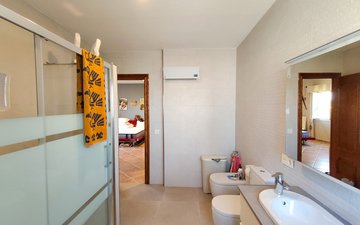 Property slide 28