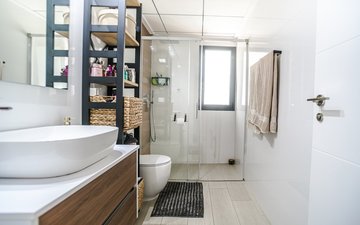 Property slide 19