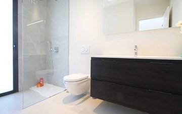 Property slide 21