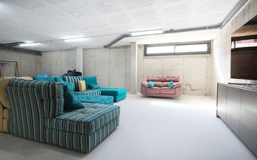 Property slide 33