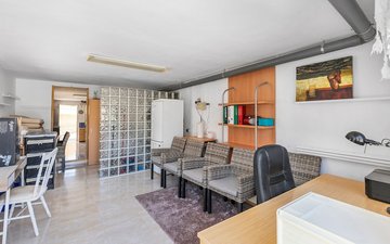 Property slide 18