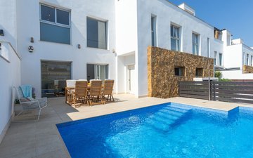 Property slide 31