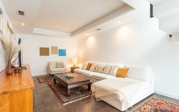 Property slide 39