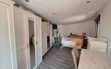 Property slide 16