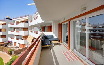 Property slide 32