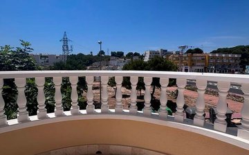 Property slide 18