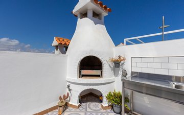 Property slide 25