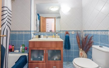 Property slide 10