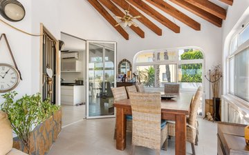 Property slide 10