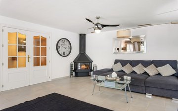 Property slide 17