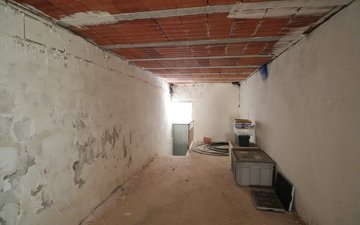 Property slide 25
