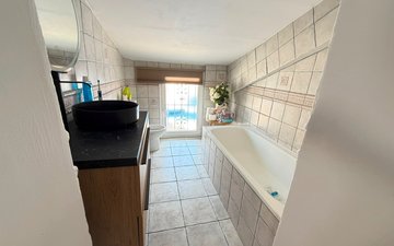 Property slide 19