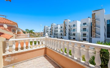 Property slide 25